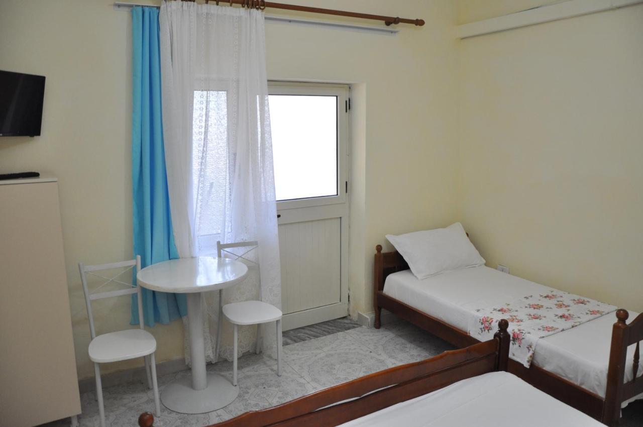 Guesthouse Novi ドゥラス エクステリア 写真