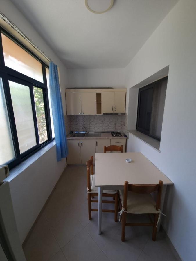 Guesthouse Novi ドゥラス エクステリア 写真