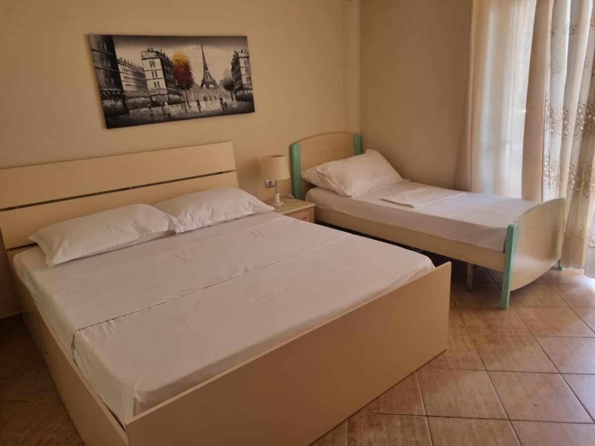 Guesthouse Novi ドゥラス エクステリア 写真