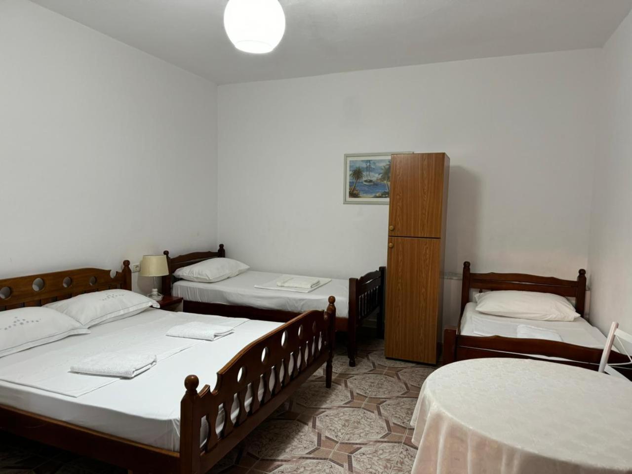Guesthouse Novi ドゥラス エクステリア 写真