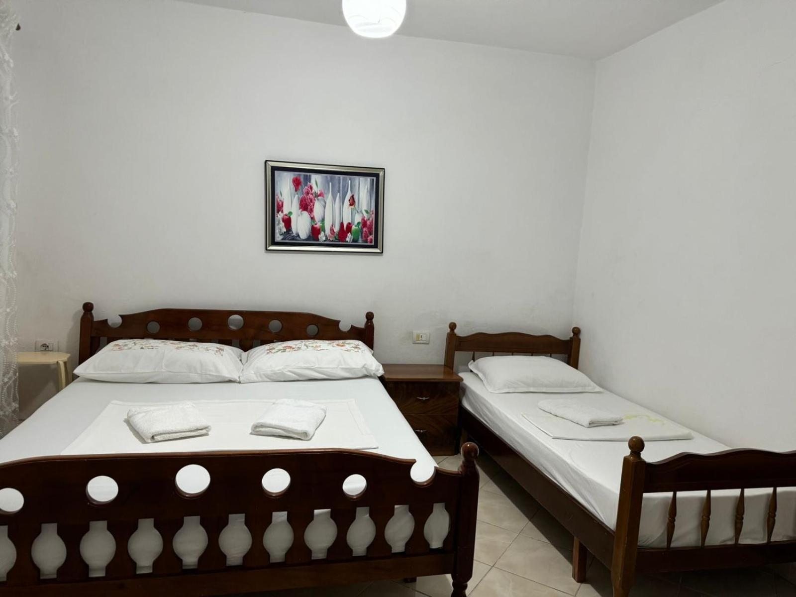 Guesthouse Novi ドゥラス エクステリア 写真