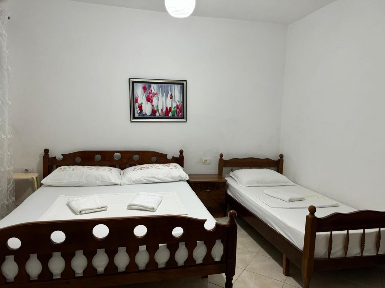 Guesthouse Novi ドゥラス エクステリア 写真