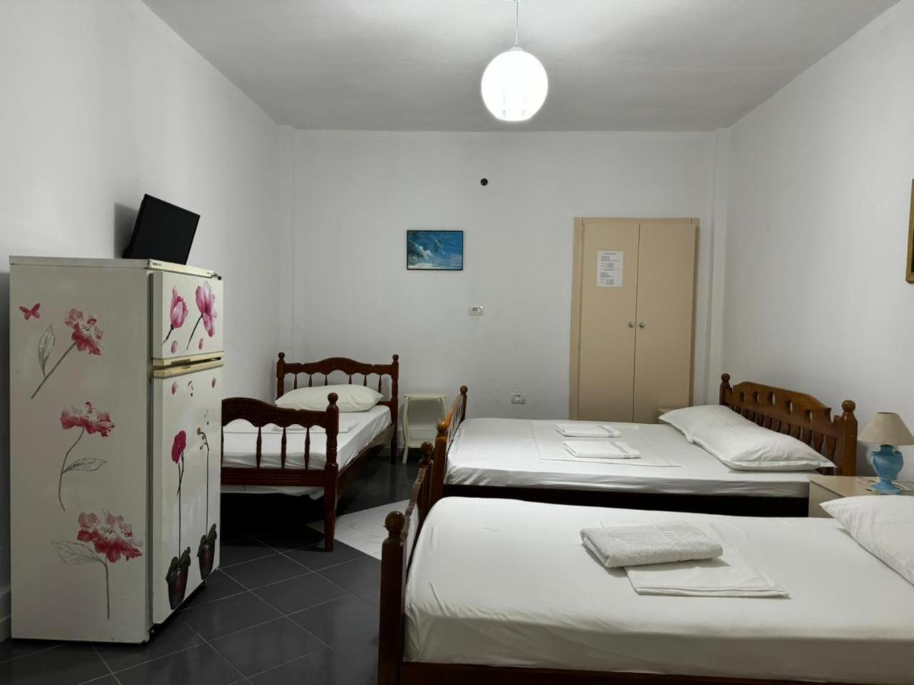Guesthouse Novi ドゥラス エクステリア 写真
