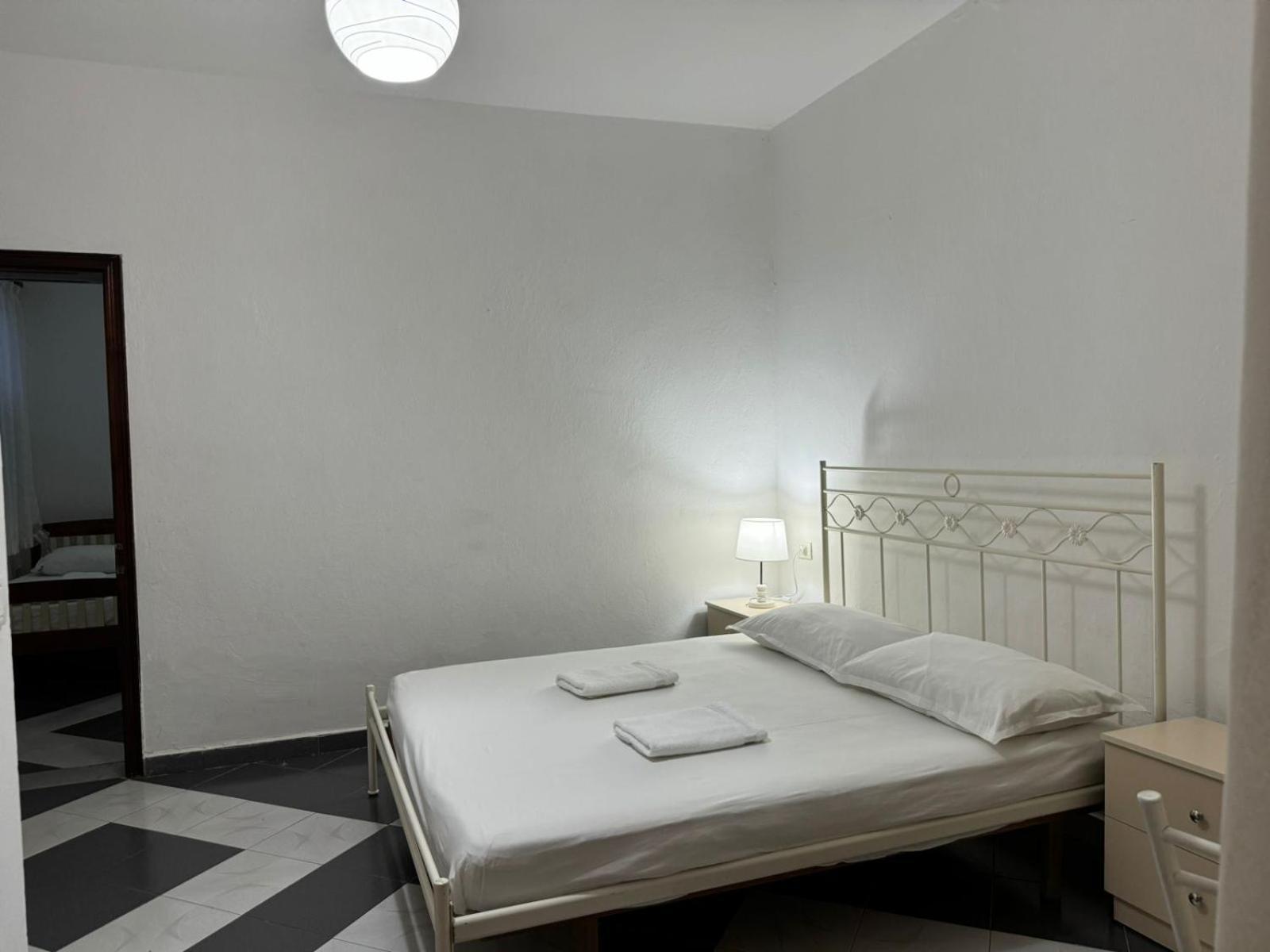 Guesthouse Novi ドゥラス エクステリア 写真