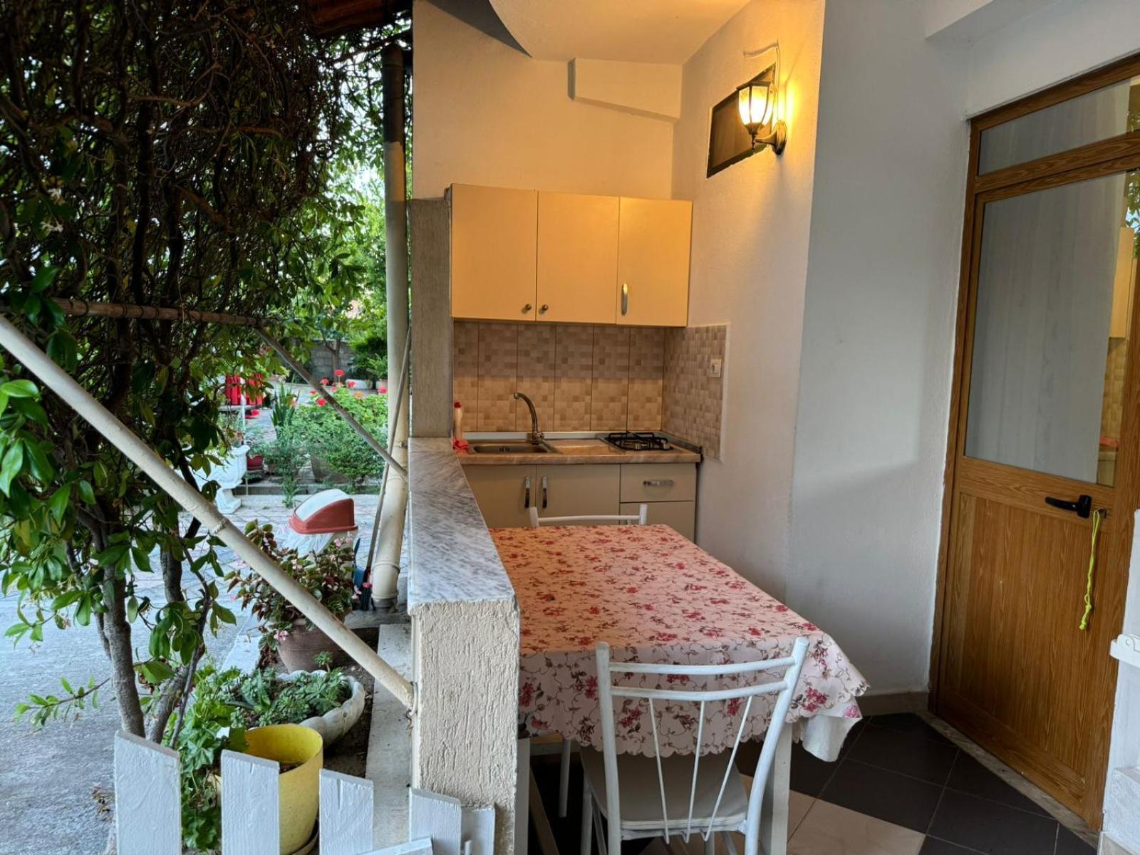 Guesthouse Novi ドゥラス エクステリア 写真