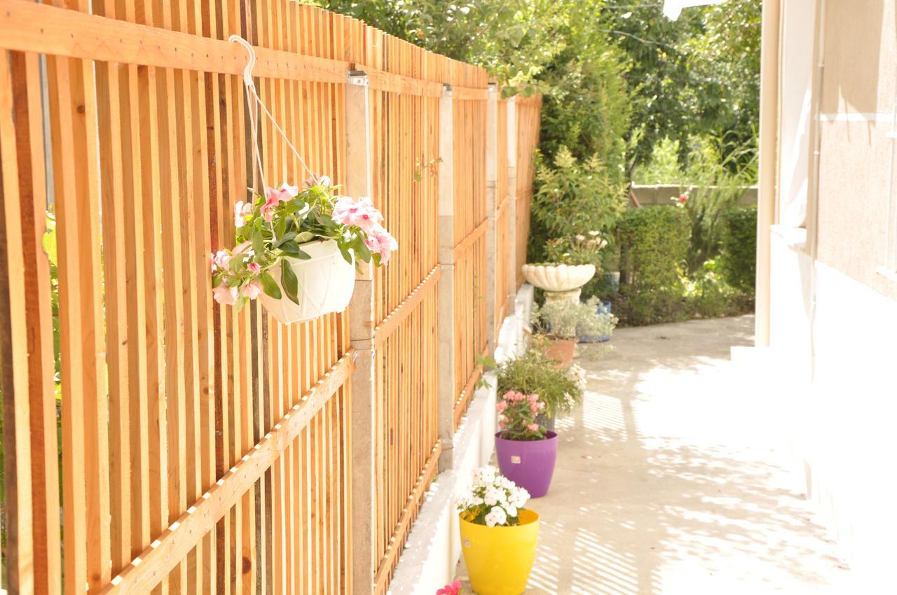 Guesthouse Novi ドゥラス エクステリア 写真