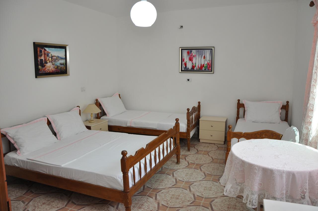 Guesthouse Novi ドゥラス エクステリア 写真