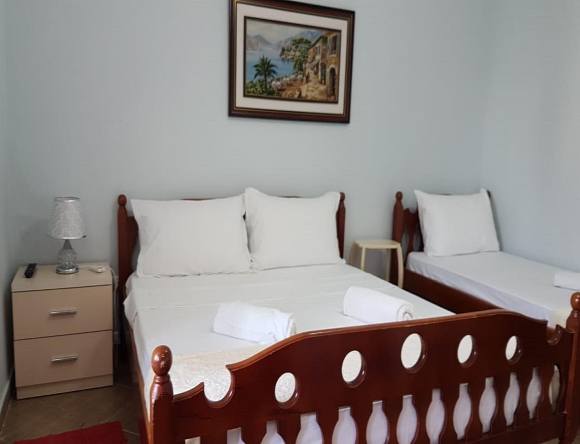 Guesthouse Novi ドゥラス エクステリア 写真